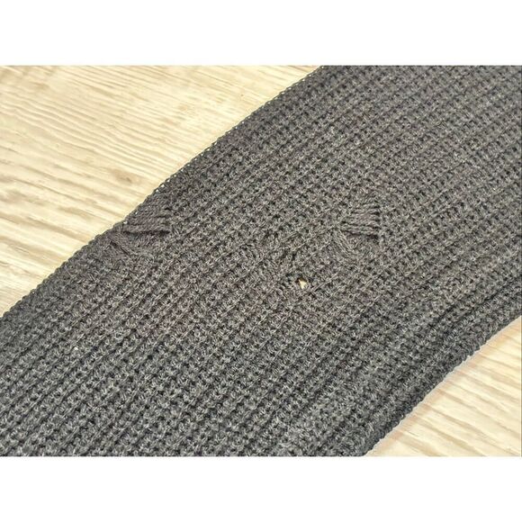 Daytrip The Buckle black distressed sweater size S - Picture 7 of 11